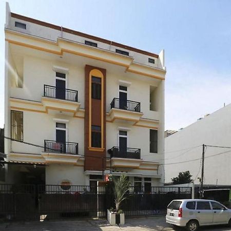 OYO 90489 Kejora Homestay Jakarta Luaran gambar