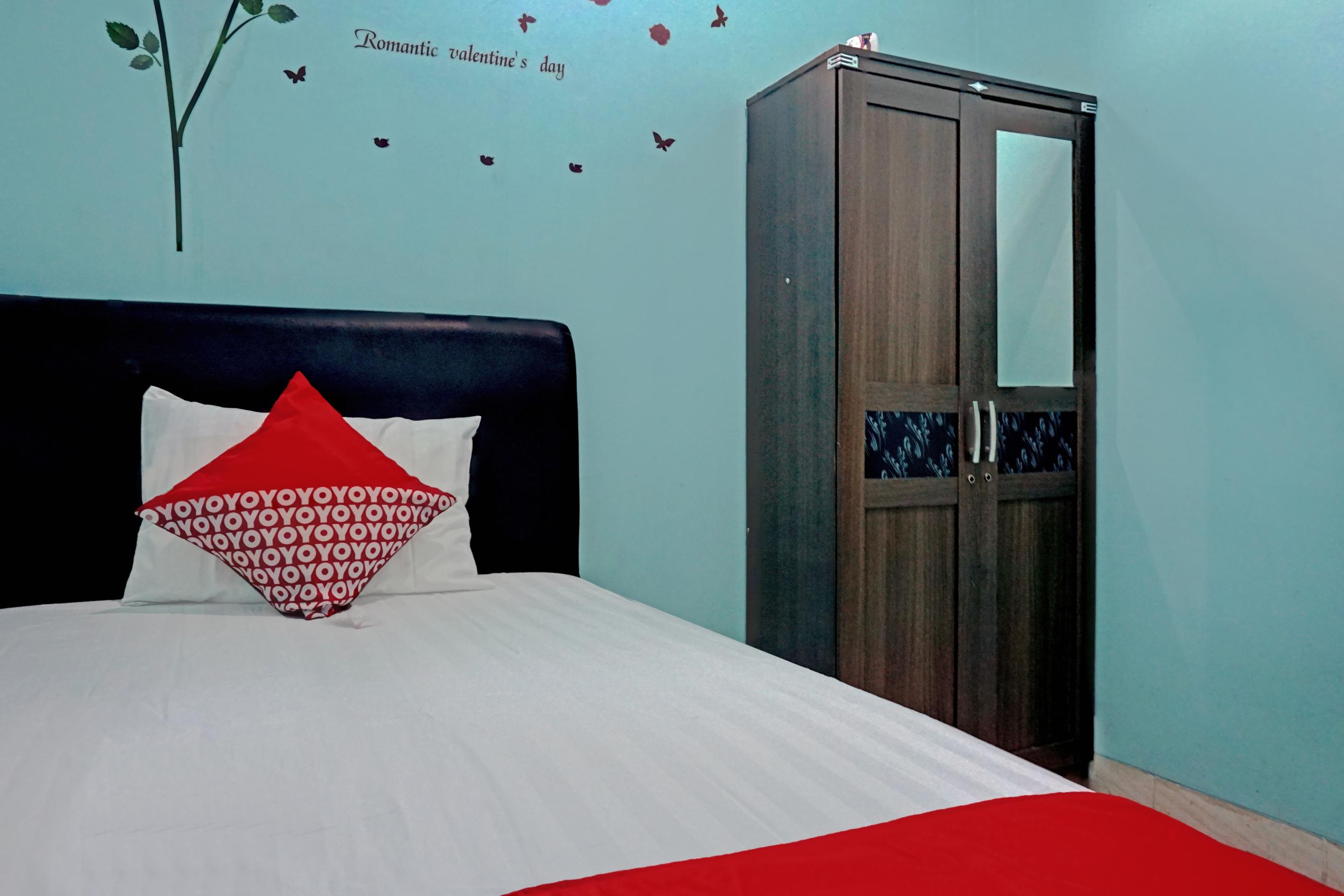 OYO 90489 Kejora Homestay Jakarta Luaran gambar