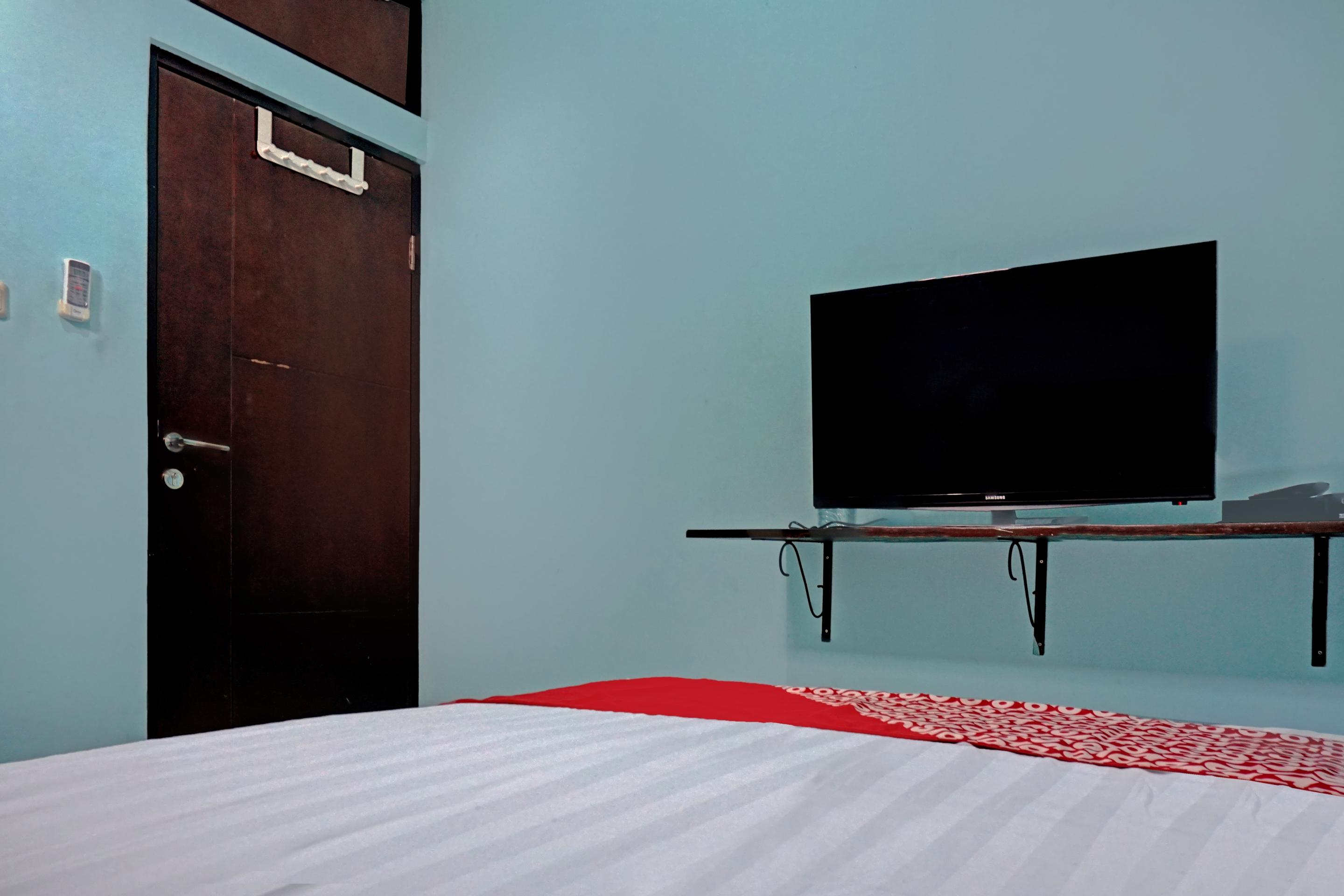 OYO 90489 Kejora Homestay Jakarta Luaran gambar