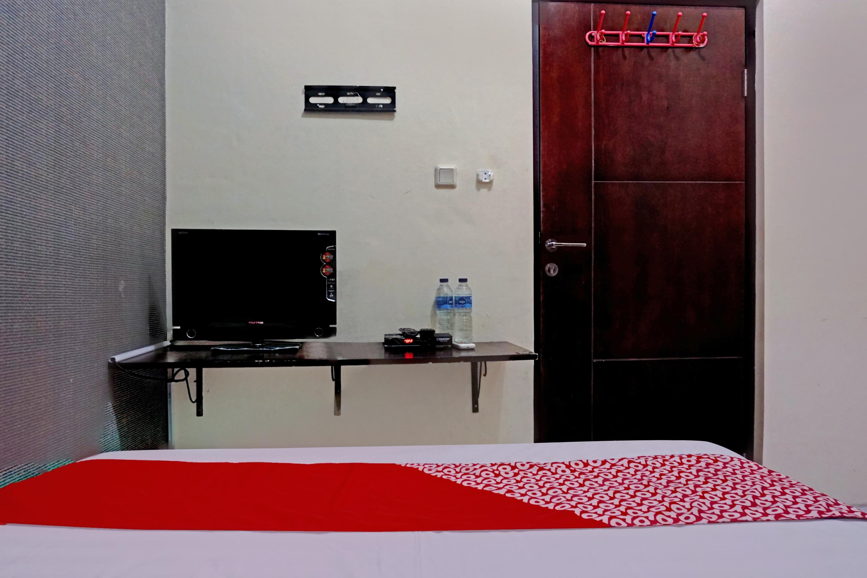 OYO 90489 Kejora Homestay Jakarta Luaran gambar