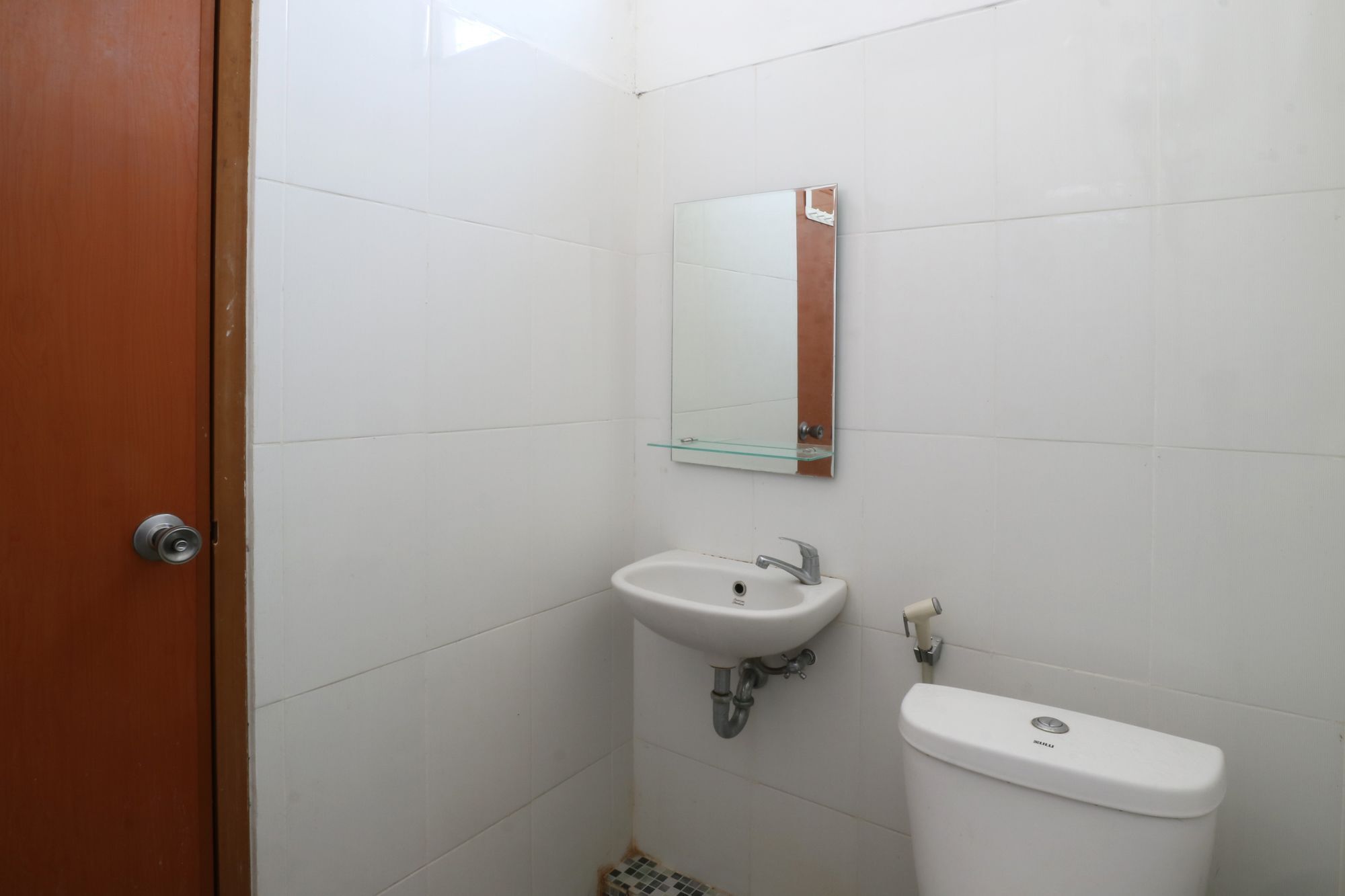 OYO 90489 Kejora Homestay Jakarta Luaran gambar