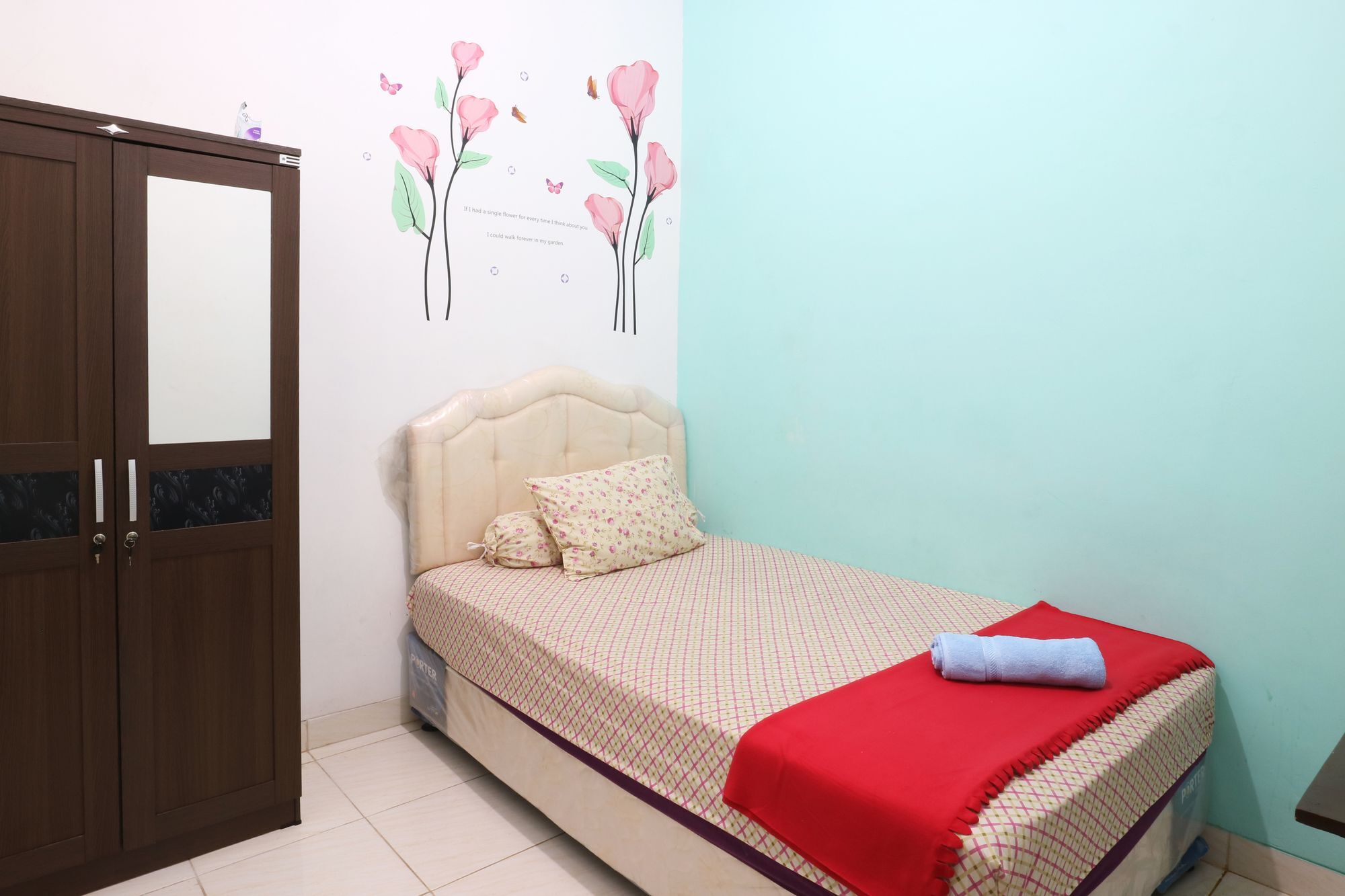 OYO 90489 Kejora Homestay Jakarta Luaran gambar