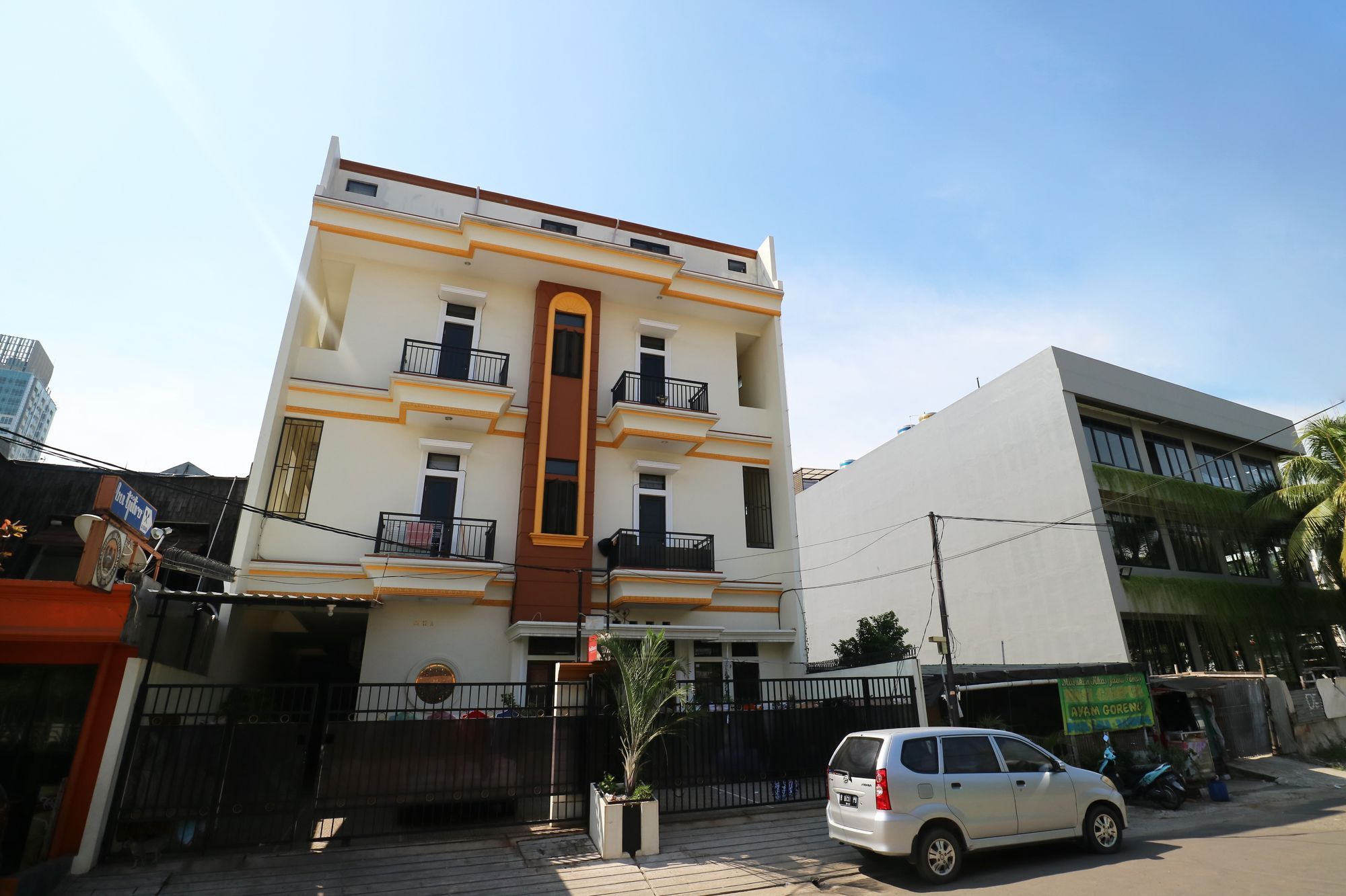 OYO 90489 Kejora Homestay Jakarta Luaran gambar